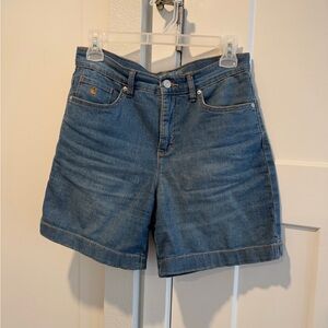 Gloria Vanderbilt Mid-Rise Blue Denim Shorts